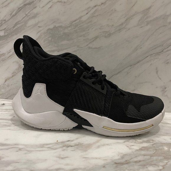 NIKE: Air Jordan Why Not Zer0.2 'The Family' AO6218-001 - Picture 3 of 8